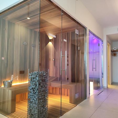 Hotel Sporting Ричоне Екстериор снимка