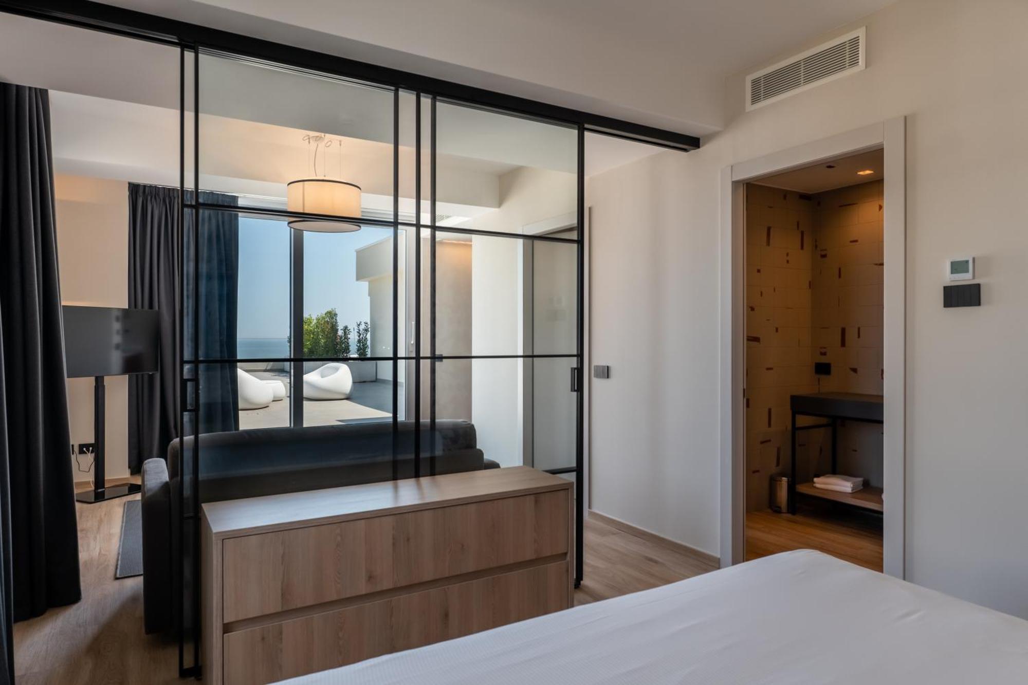 Hotel Sporting Ричоне Екстериор снимка
