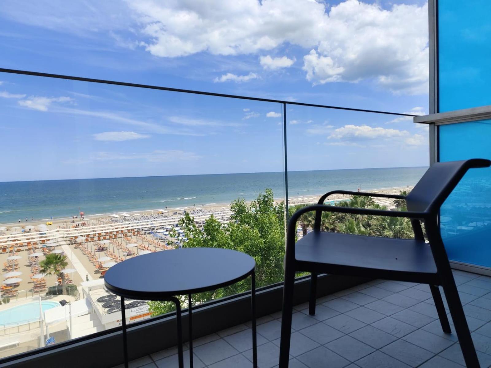 Hotel Sporting Ричоне Екстериор снимка
